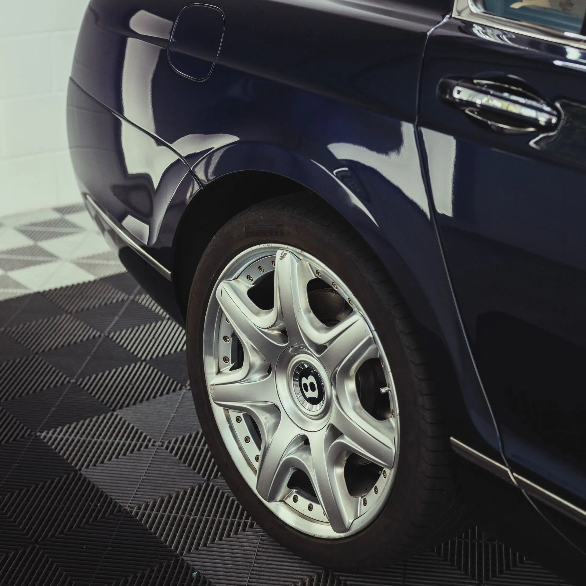 Mobile car detailing